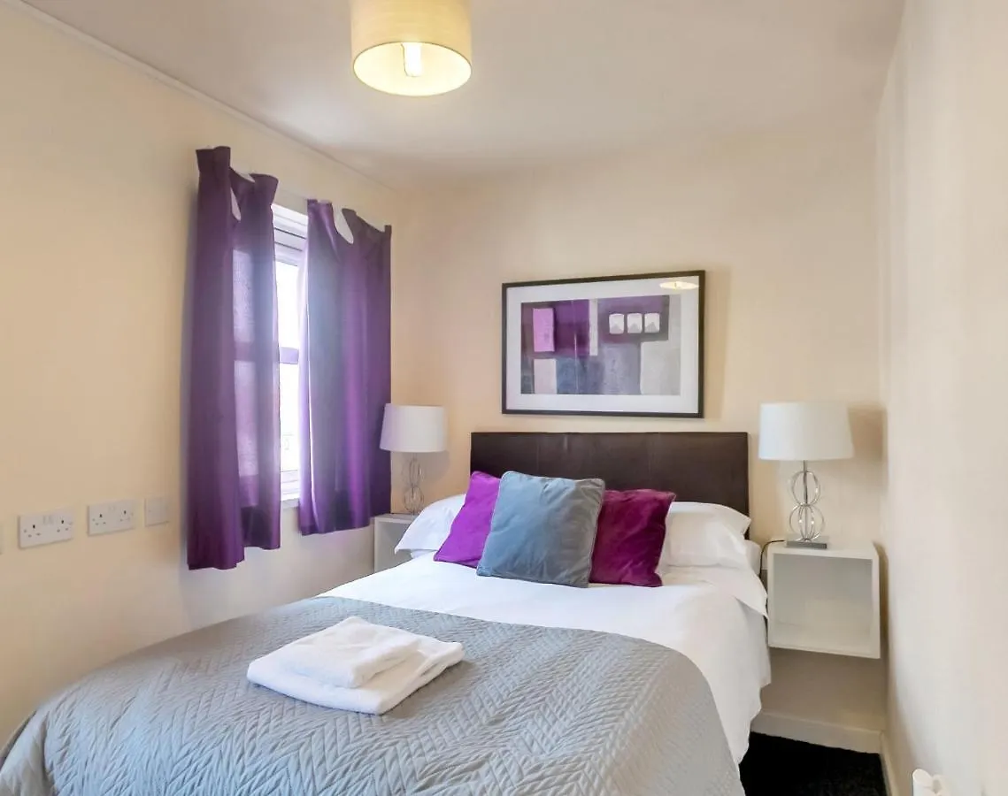 St Georges Apartments, Self Contained Units Cheltenham Apartment